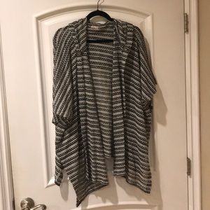 Hollister hooded  poncho one size feet’s most